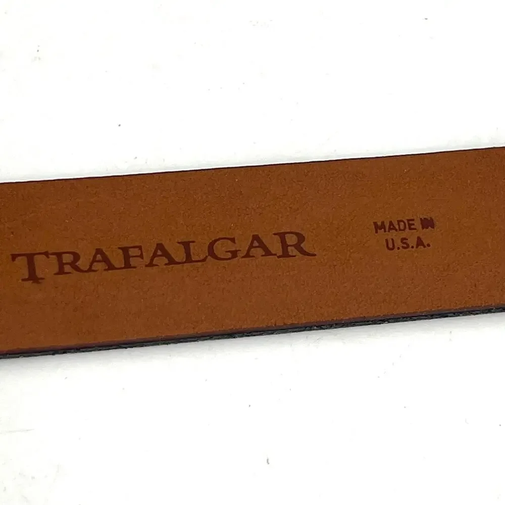 Trafalgar men’s leather golden buckle belt
